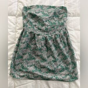 Charlotte Russe Green/Gray Floral Strapless Top